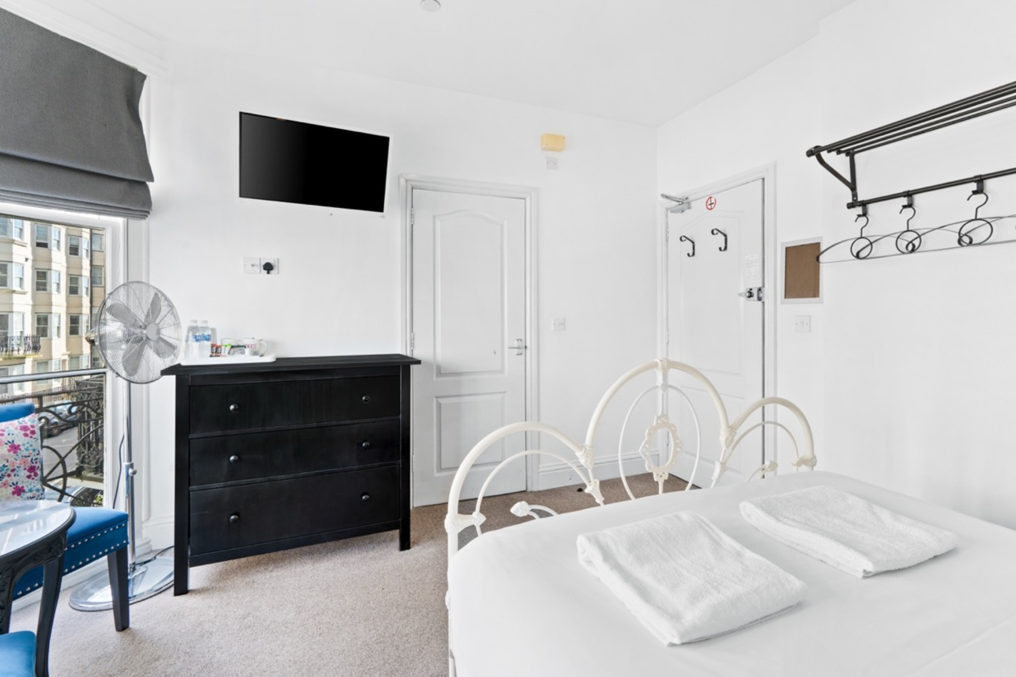 Seaside Charm: Next to The Pier, Top Attractions — Brighton and Hove, England — vacation rental