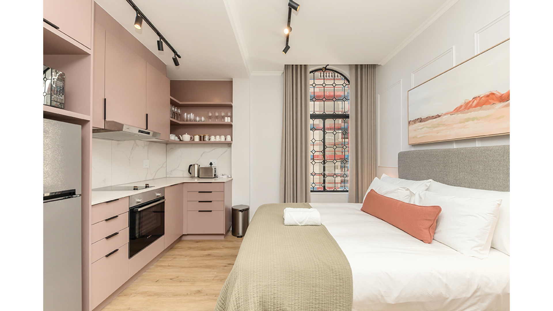 Stained-Glass Studio · Heart of Cape Town CBD — Cape Town, Western Cape — vacation rental