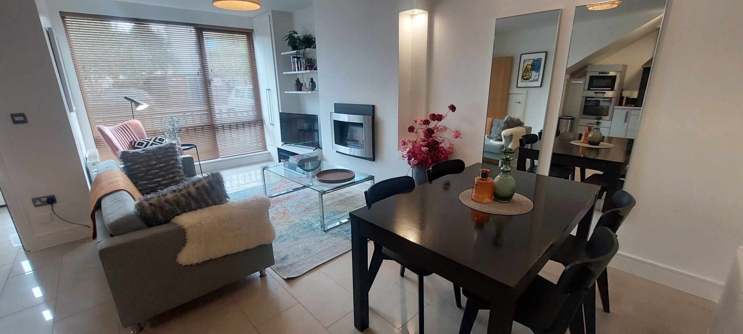 Elegantly Refurbed 2BD in Shankill - 3km from Bray — Dublin, Leinster — vacation rental