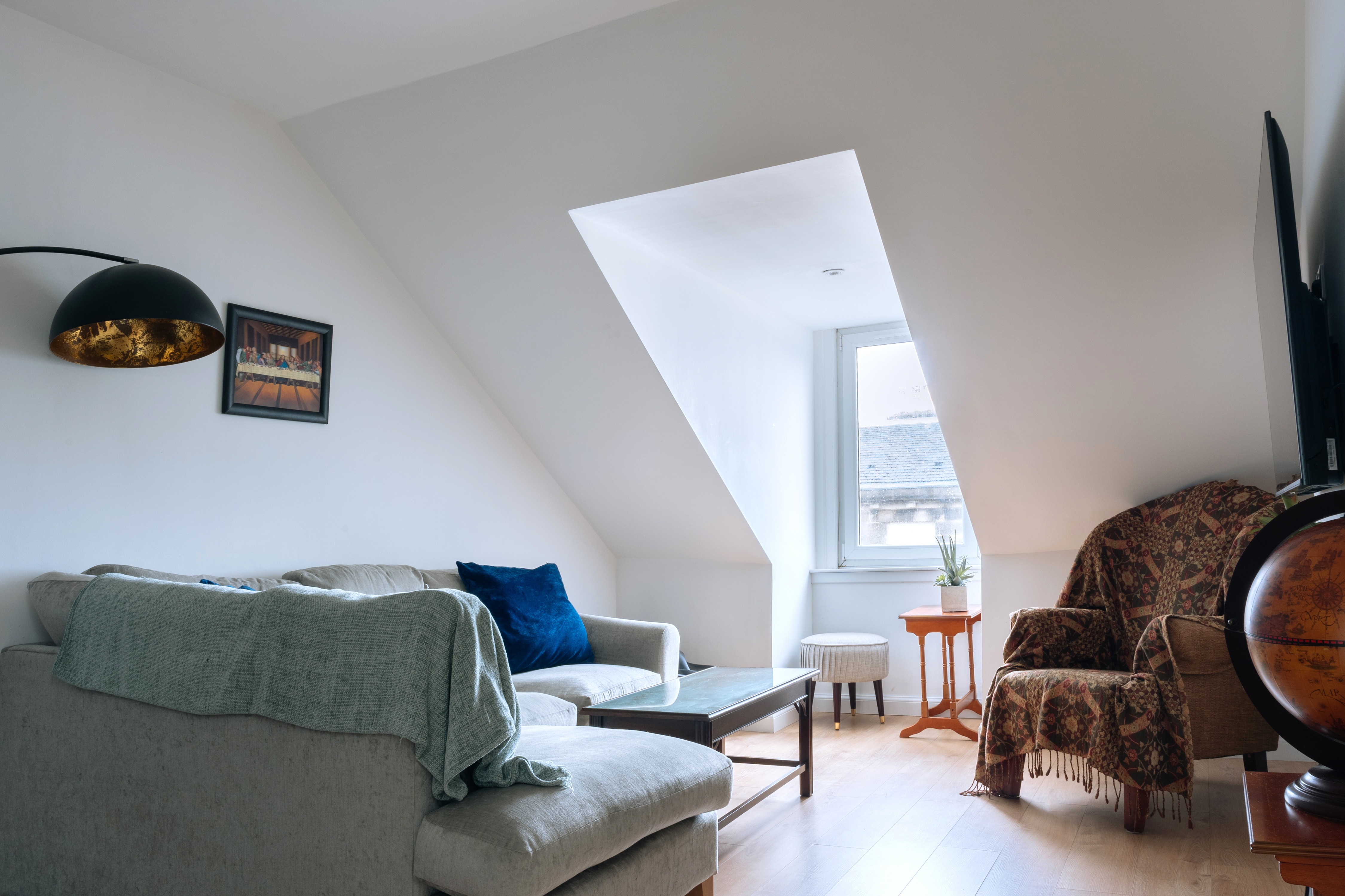Charming Flat in the Heart of Edinburgh Old Town — Edinburgh, Scotland — vacation rental