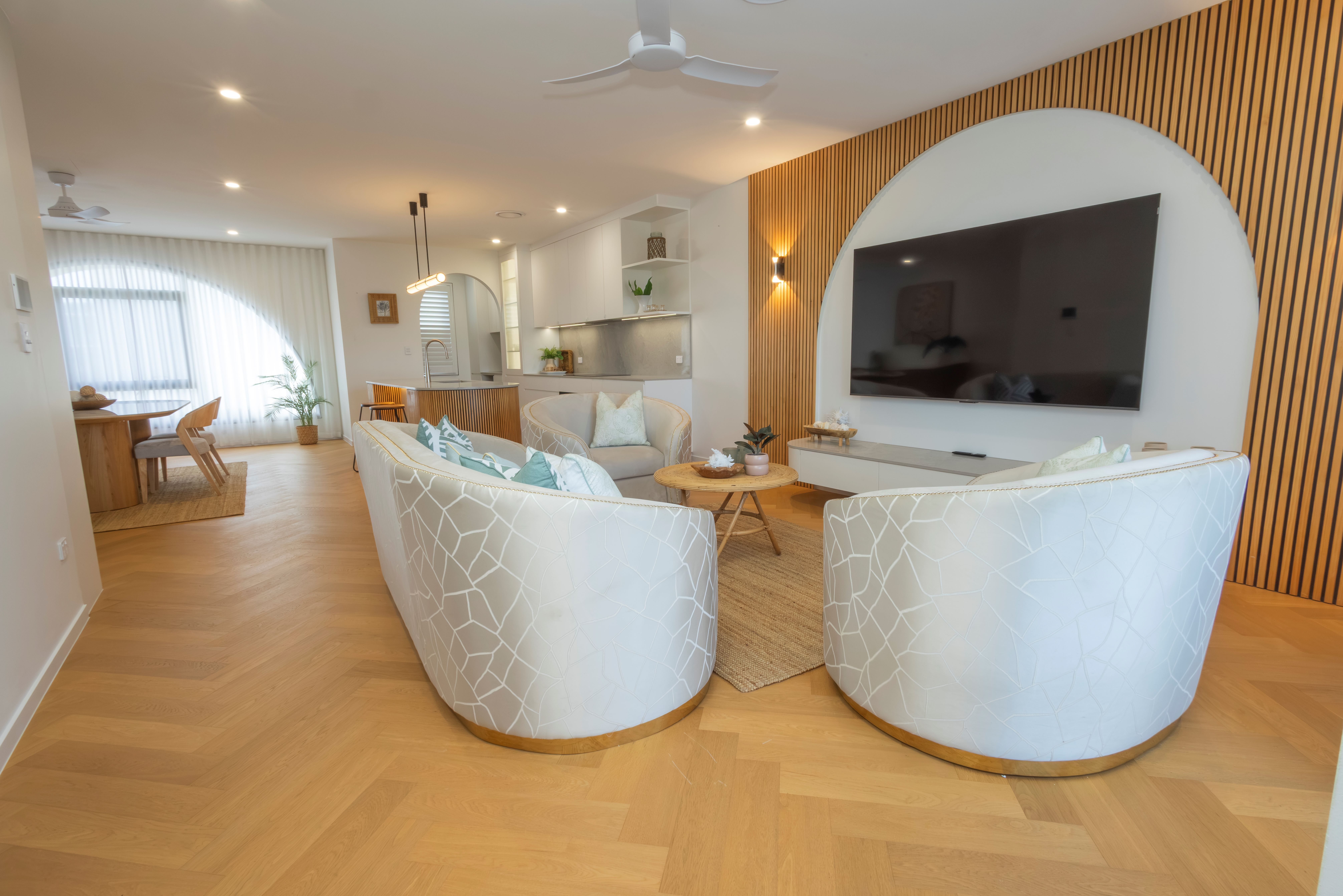 Waterfront 4BD Terrace with Pool, Gold Coast — Bundall, Queensland — vacation rental