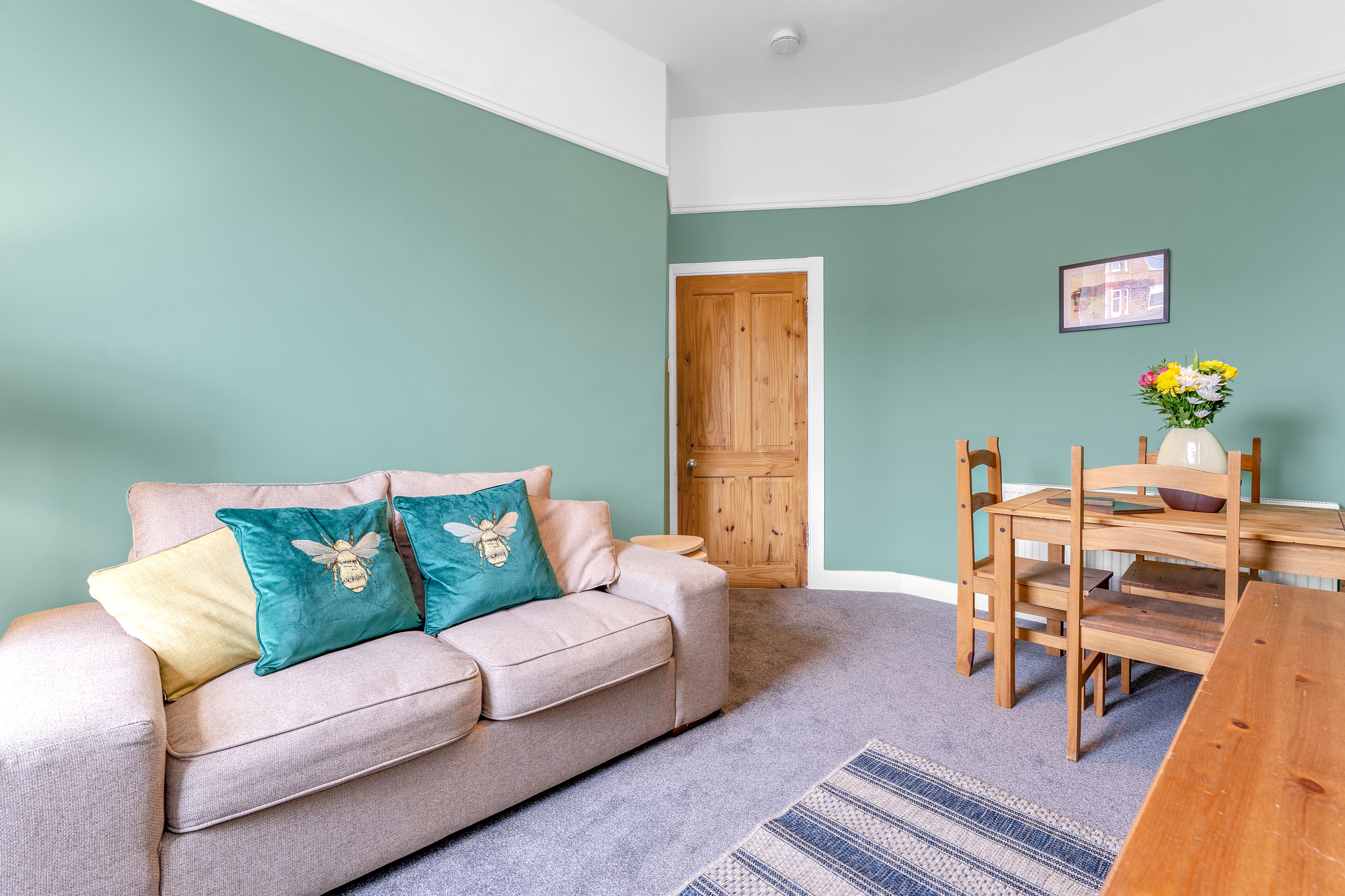 Bright Quiet Edinburgh Home Free Parking — Edinburgh, Scotland — vacation rental