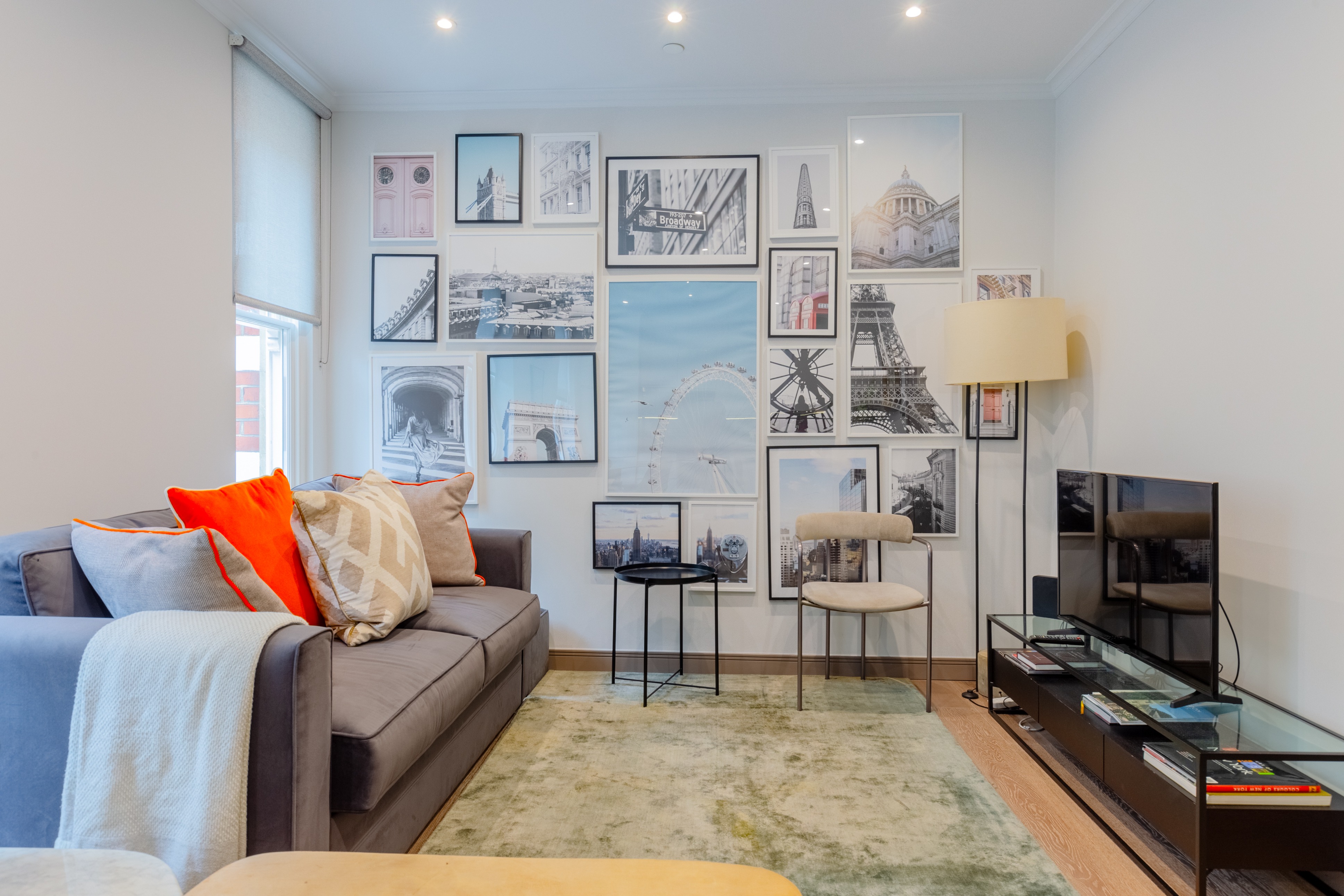 Sublime 2BD Flat in the Heart of London, Zone 1 — London, England — vacation rental