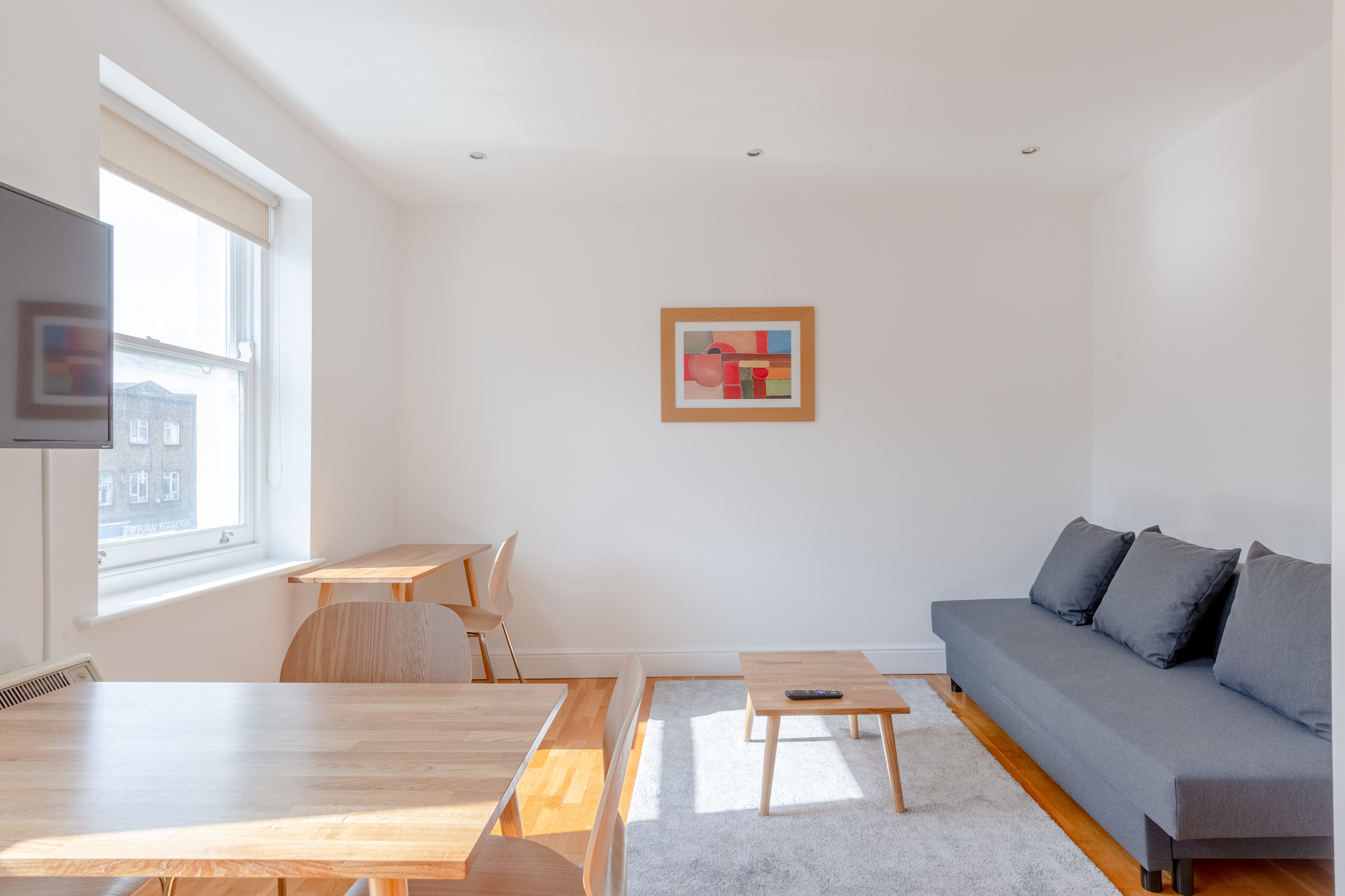 Contemporary 1BD Flat in the Vibrant Camden Town — London, England — vacation rental