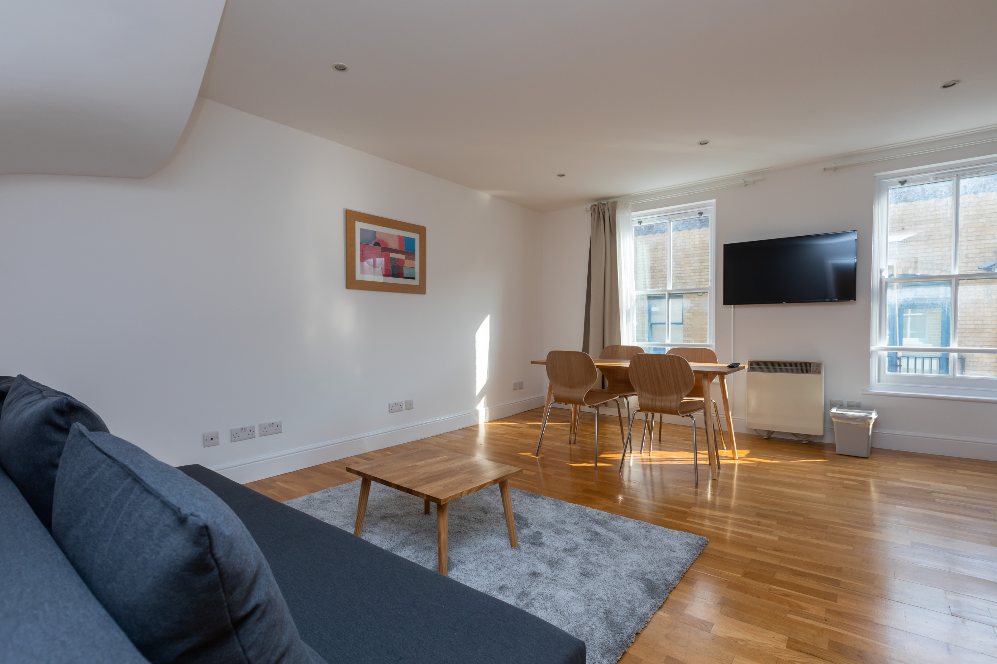 Spacious and Newly Renovated 2BD Flat Camden Town — London, England — vacation rental