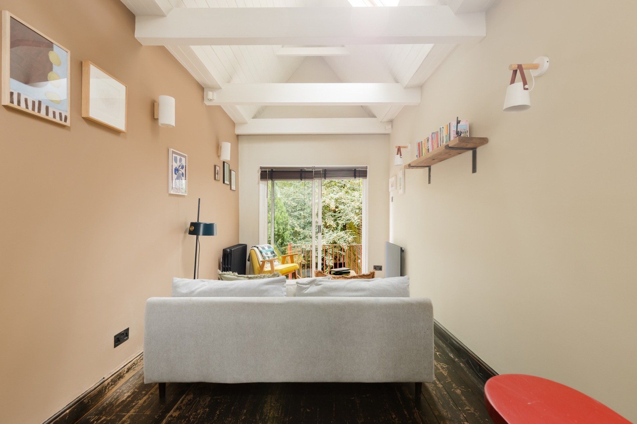 Sublime 1BDR Coach House Conversion in Hackney — London, England — vacation rental