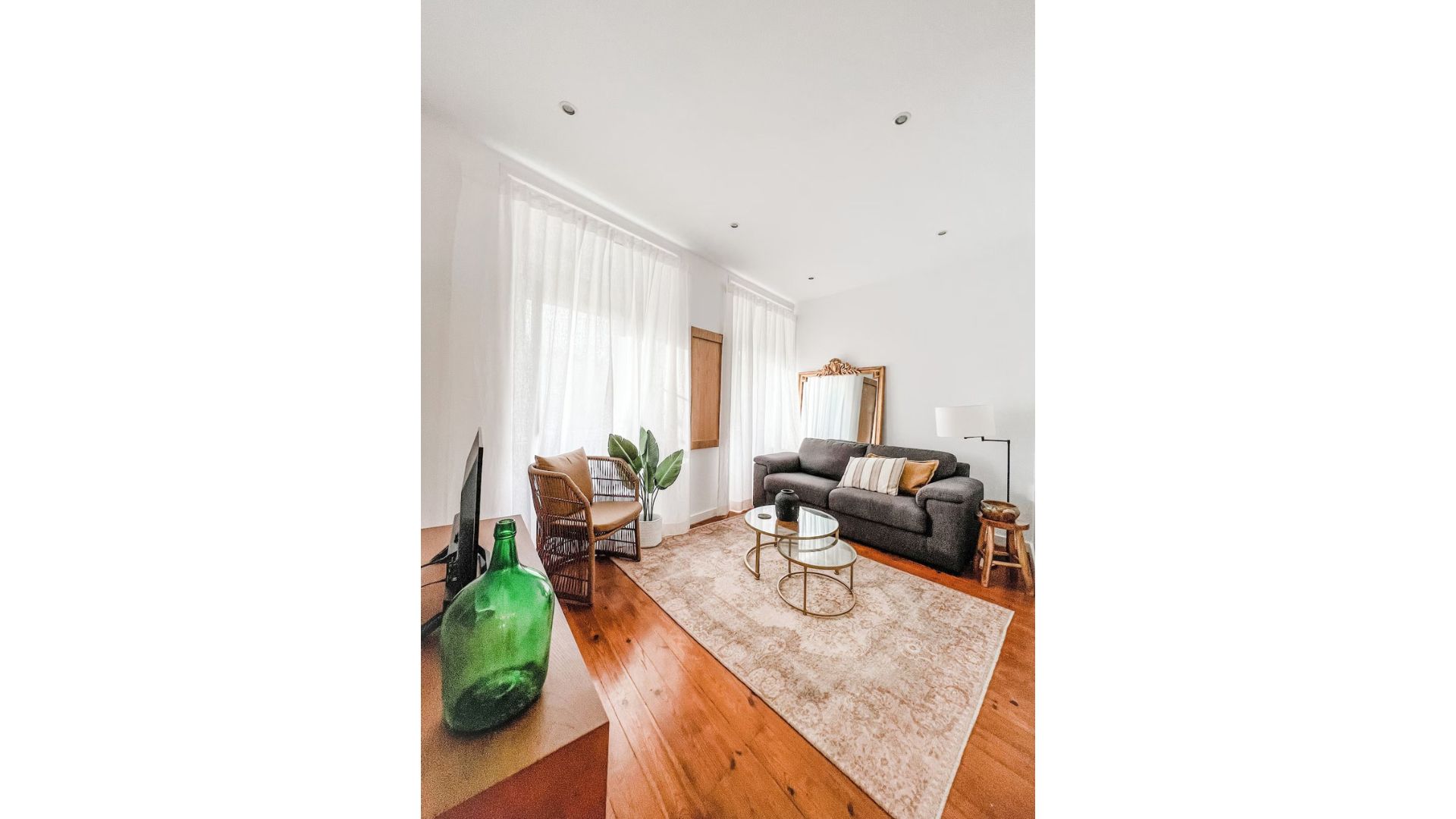 Stylish 2BDR Lisbon Apartment City Center — Lisbon, Lisbon — vacation rental