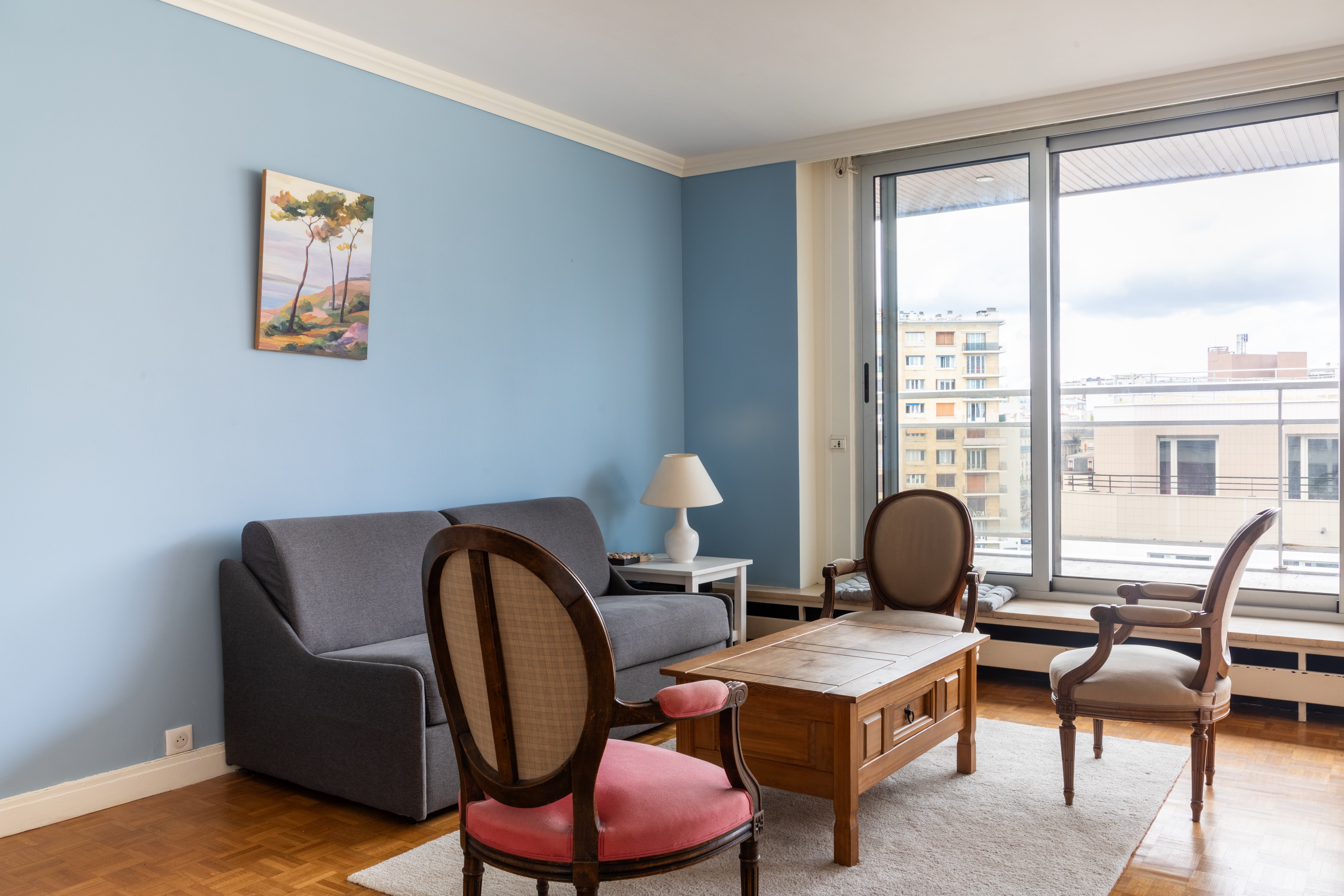 Bright 3BD Family Flat w/ Balcony—Auteuil — Paris, Île-de-France — vacation rental