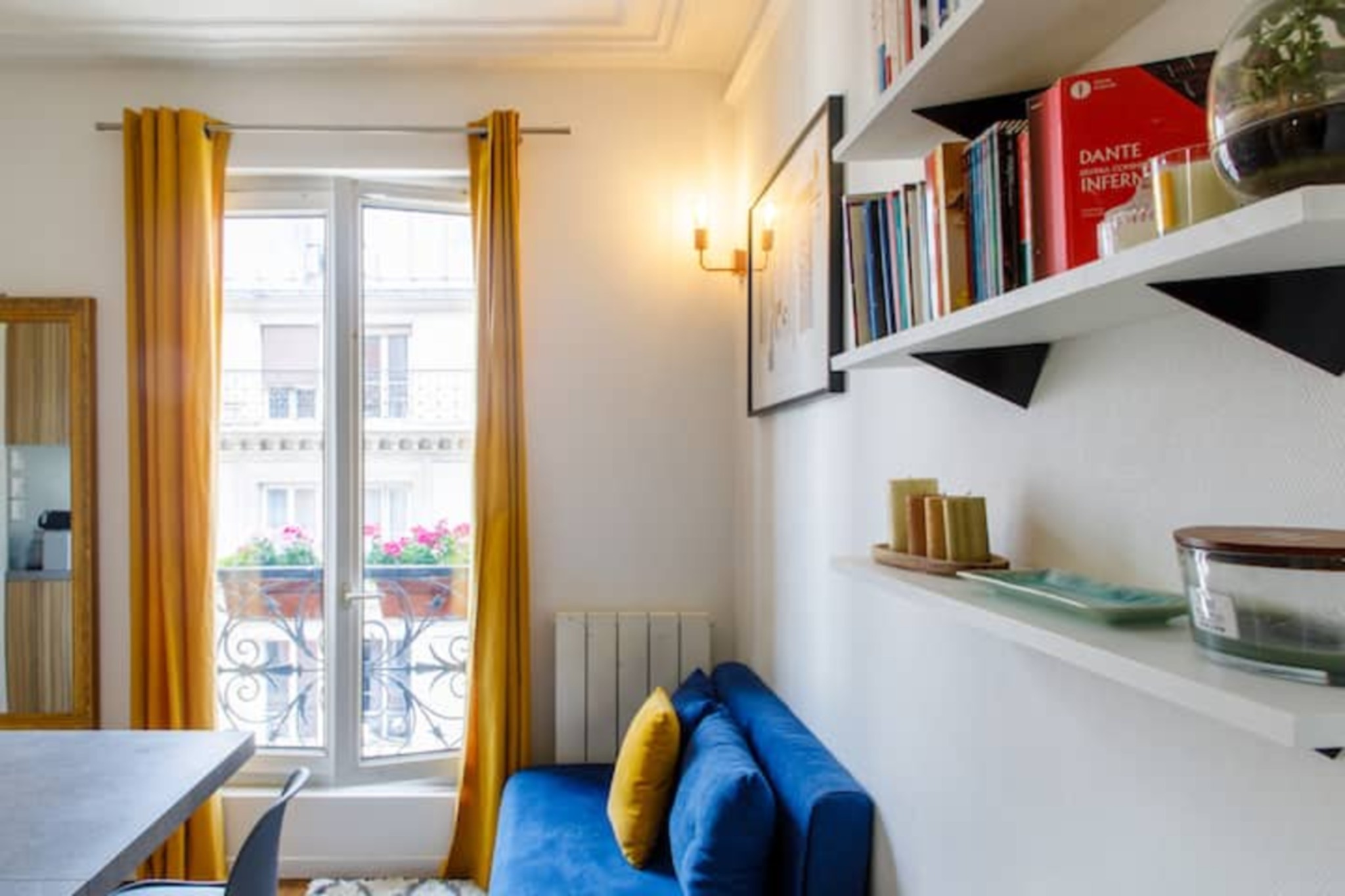 Radiant 1BD Apartment—Clignancourt — Paris, Île-de-France — vacation rental