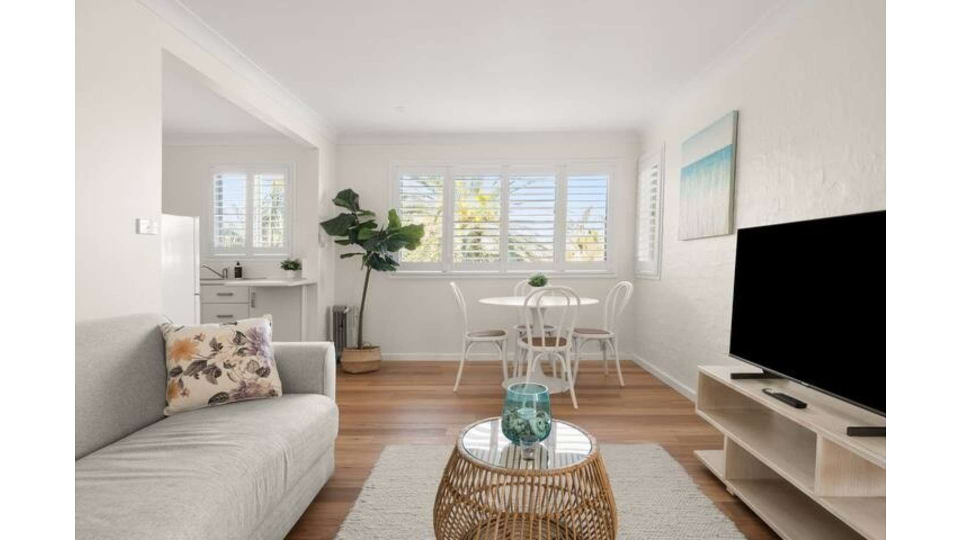 Idyllic Unit in Little Manly - Steps From The Sand — Manly, New South Wales — vacation rental